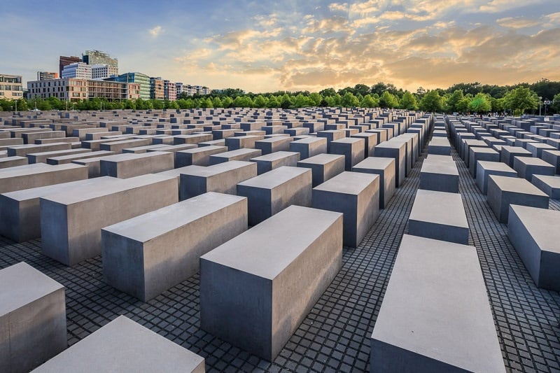Como chegar ao Memorial do Holocausto Como chegar ao Memorial do Holocausto