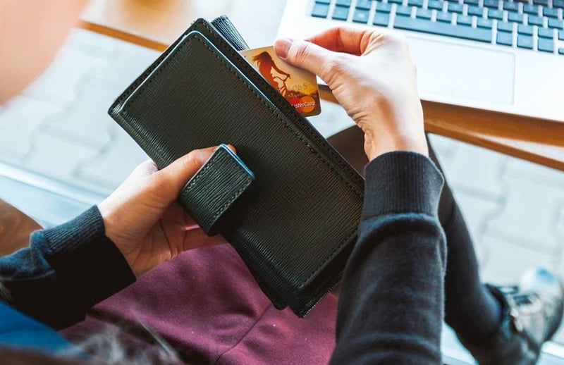 Como economizar bem na compra dos euros Como economizar bem na compra dos euros