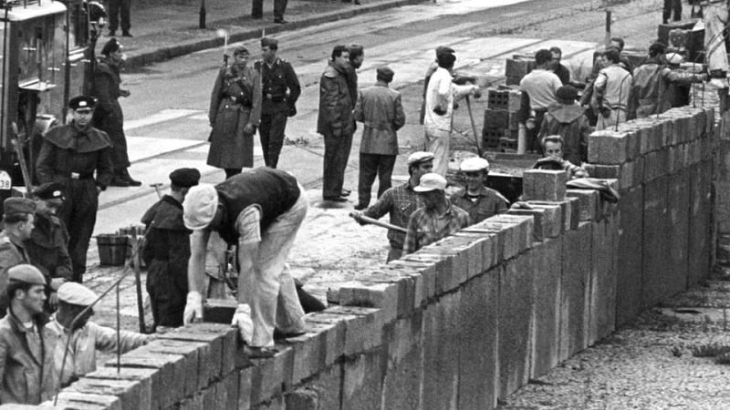 História do Muro de Berlim História do Muro de Berlim
